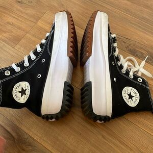 Converse Run Star Hike Platform Sneakers Black size 7